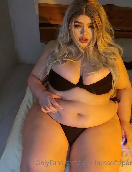 jasminessoftspot sexy model img