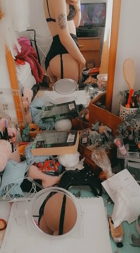 bbywho star erotic pictures