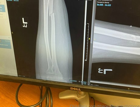 therealbeautymonroe hot actress gallery