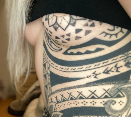 mature slut onlyfans art nude photos