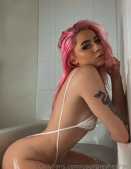 courtneyheartxo art pornstar photos