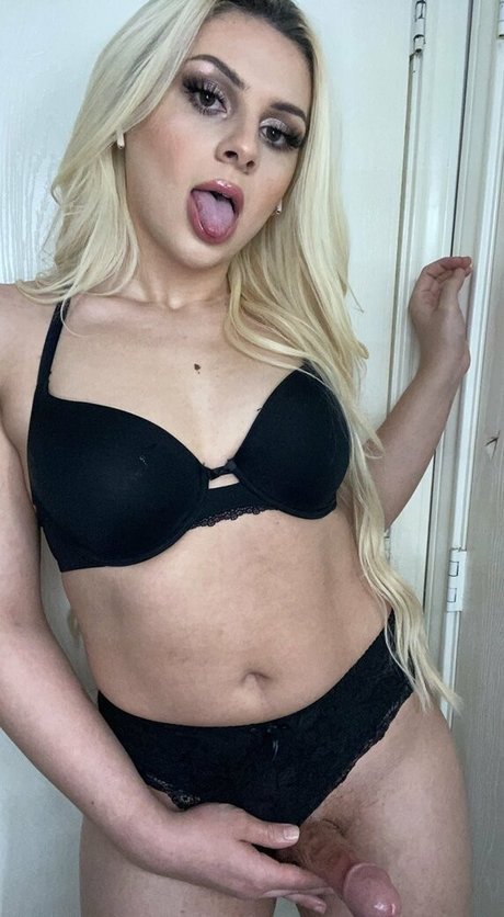 aliviaa hd model img