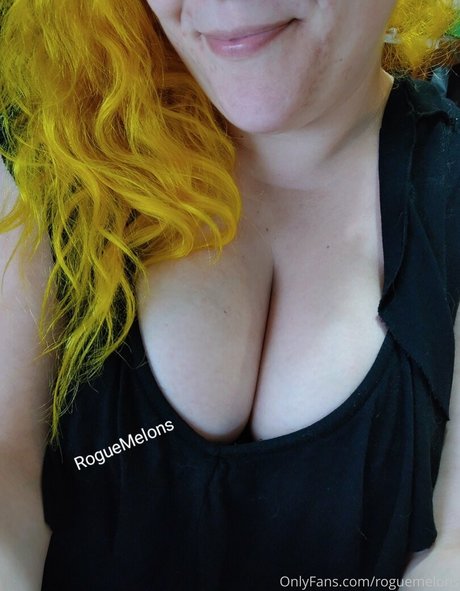 roguemelons naked star galleries