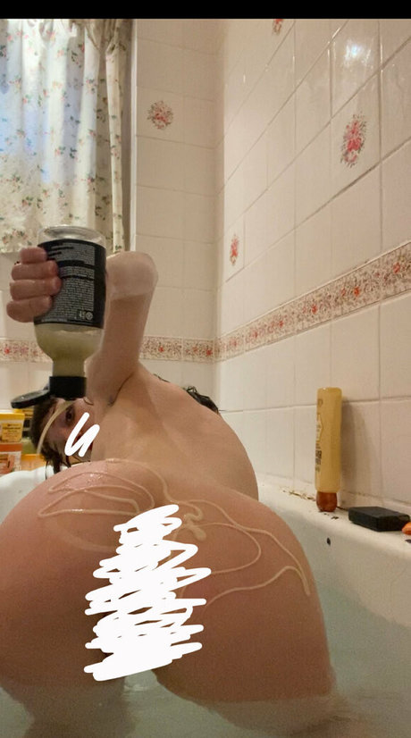 sweet little hunni pornographic star galleries