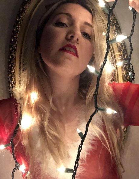 meggybunnyvip erotic pornstar photos