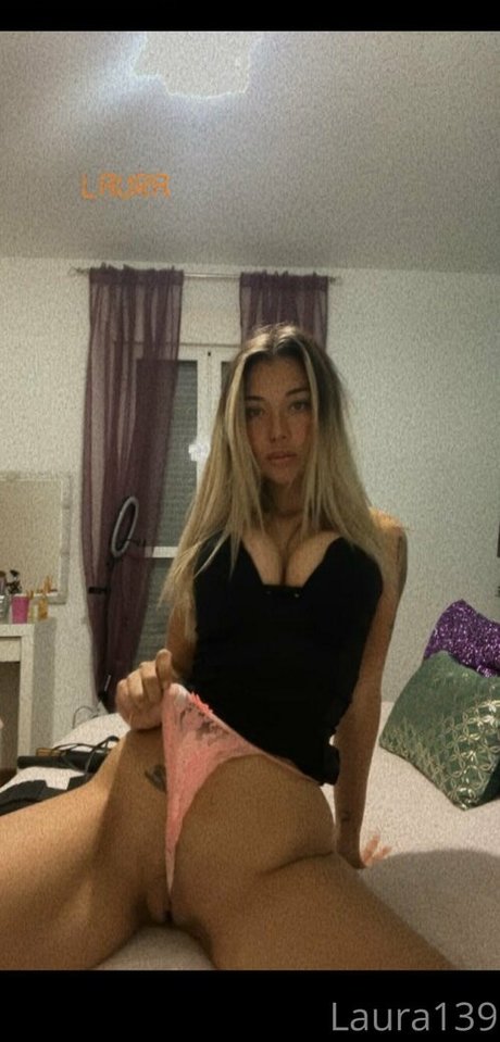 laura139 adult model photos