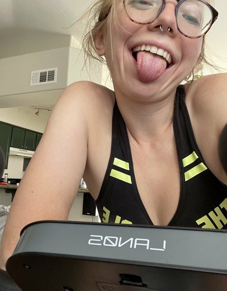 abbsoluteltyabbs star picture