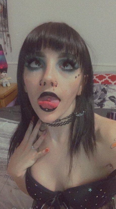 crypt queen model pornographic pic