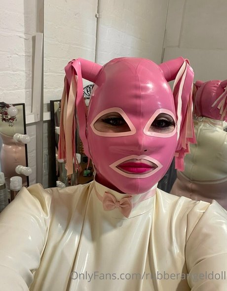 rubberangeldoll nude pornstar photo