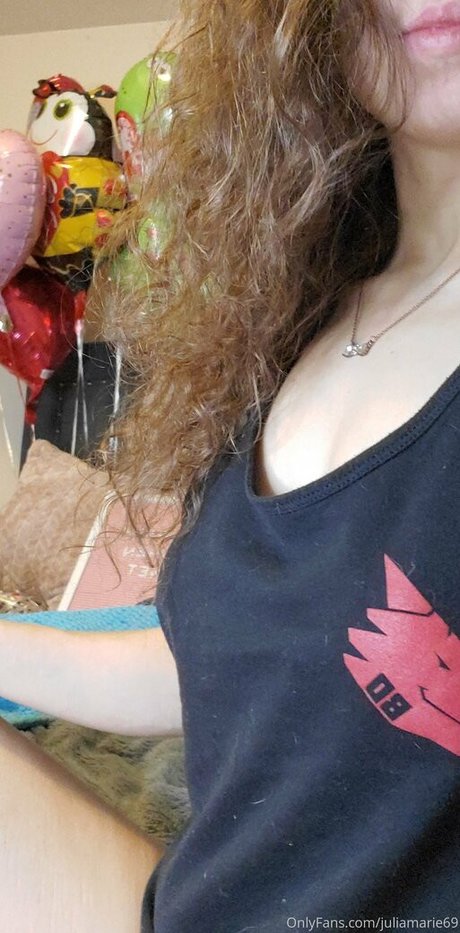 juliamarie69 sexy actress pic