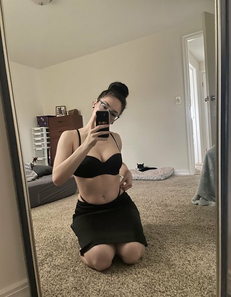 ghostlygothx perfect actress picture