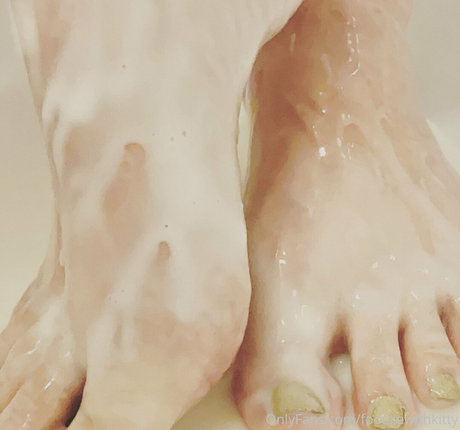 footsiewithkitty sex actress gallery