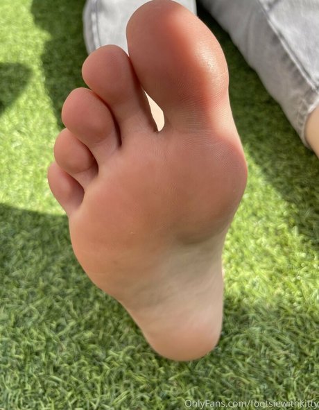 footsiewithkitty top model pictures