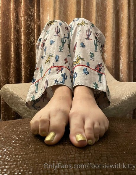 footsiewithkitty xxx pornstar image