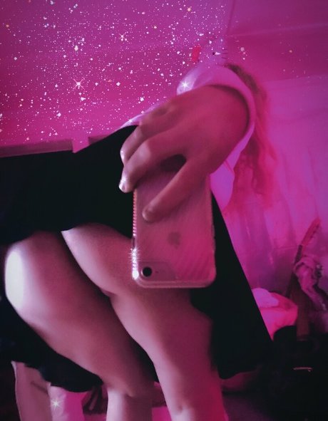 hollynicolebtch top actress gallery