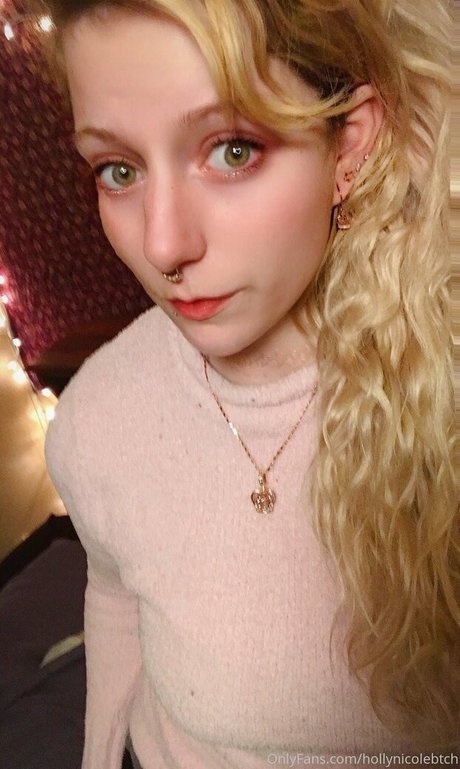 hollynicolebtch pretty pornstar galleries