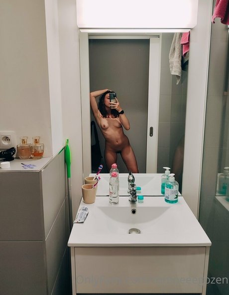 tomoeeegozen model picture