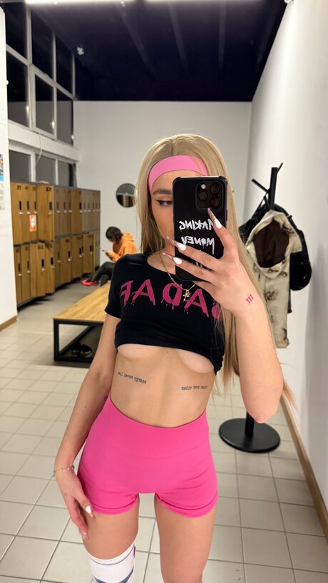 Yaslimeee art star picture