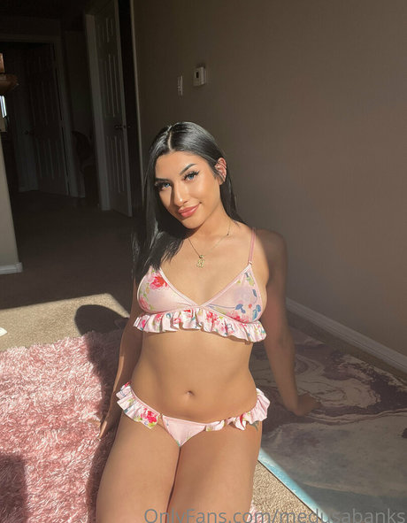 medusabanks nudes model pictures