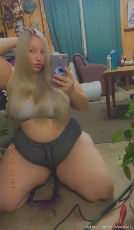 curvy kitty onlyfans sexy naked pictures