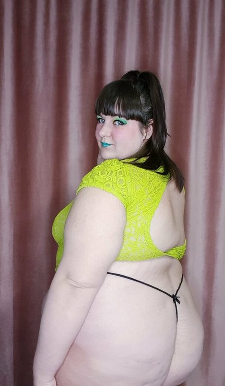 amylyy model hot pics