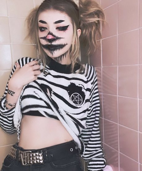 cum selfie onlyfans hot naked photo