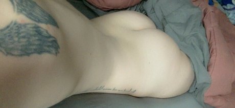 blamevalerie art model picture