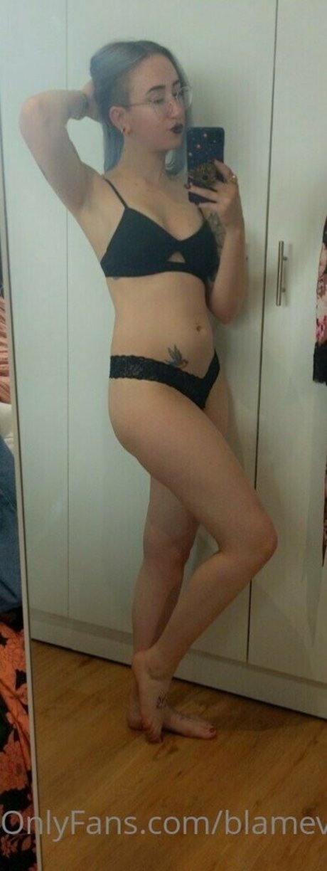 blamevalerie perfect pornstar img