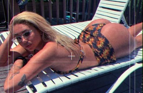 Meya Taylor_ exclusive model images