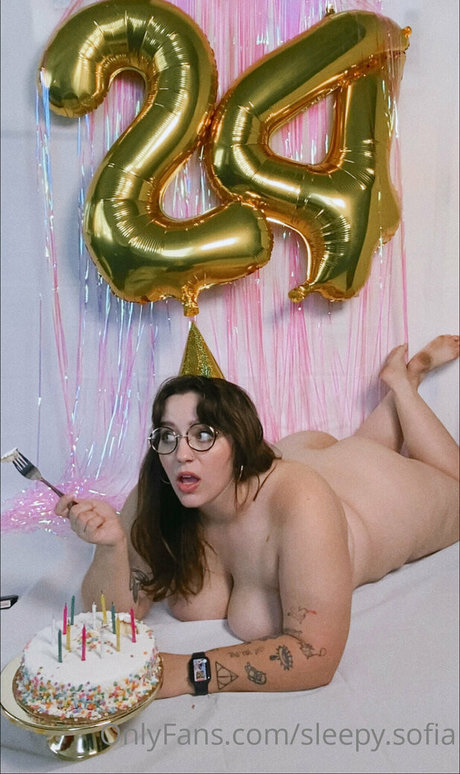 sleepy sofia star hot pic