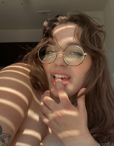 sleepy sofia best actress photos