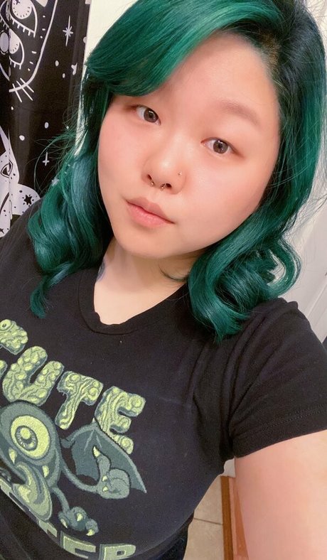 storytellercosplay pretty star archive