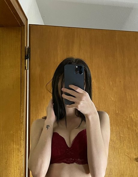 svenjaarl9 sexy actress pictures