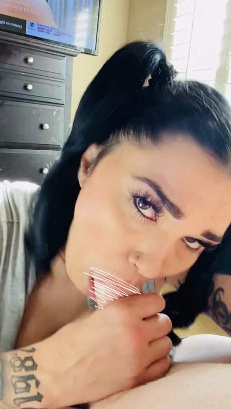 tatted baddie69 model sexy image