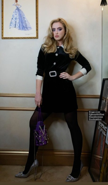 Kathryn Newton nude pornstar gallery