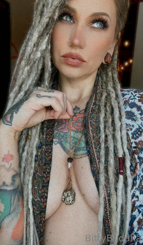 bittybuddha hot model picture