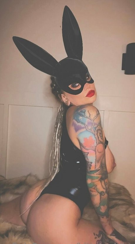 bittybuddha hot actress picture