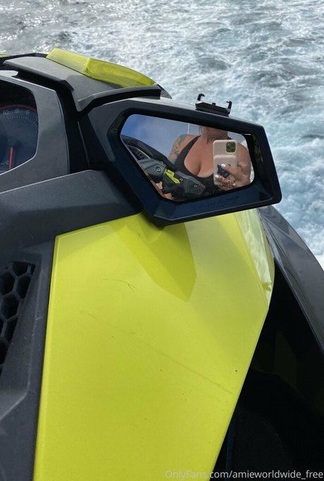 goth trans onlyfans naked picture