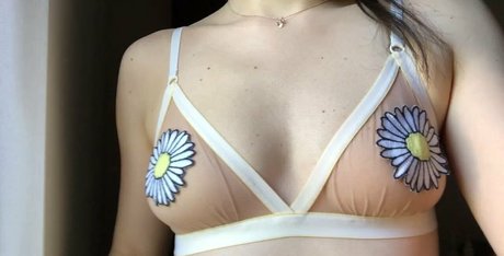 deborahmilf model pretty pic