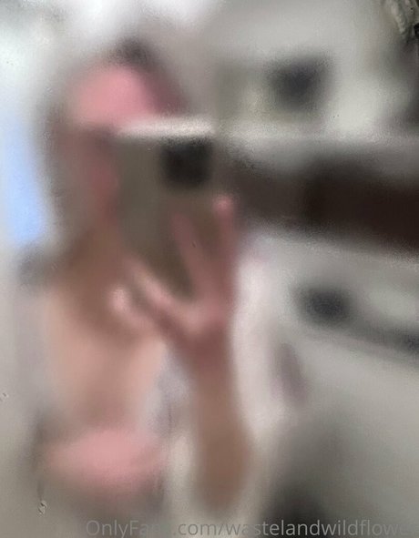 wastelandwildflower nude pornstar archive