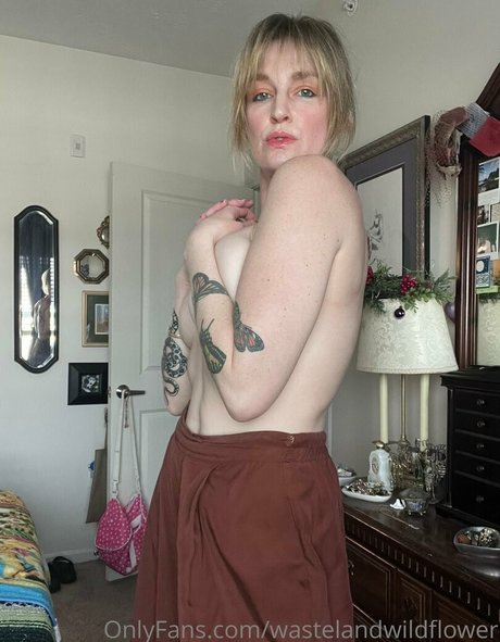 wastelandwildflower hot pornstar photos