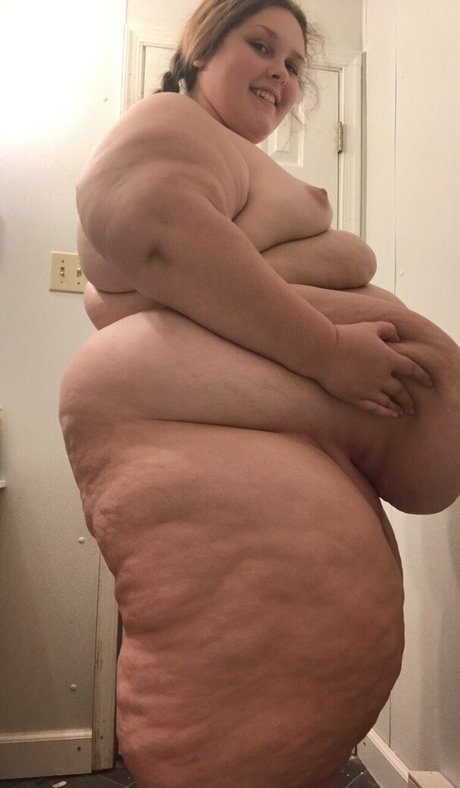 blonde babe onlyfans top images