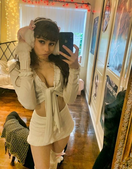 smolrug pornographic actress gallery