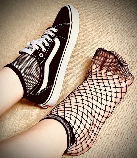 softboyfeetx naked model photos