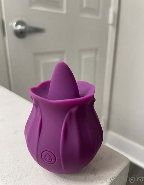 lyssaugust exclusive pornstar img