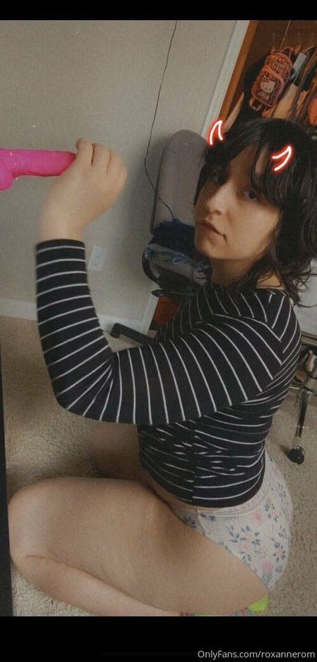 roxannerom star nude gallery