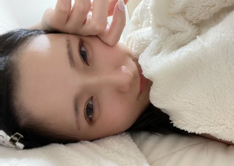 Hikaru Miyanishi model free pictures