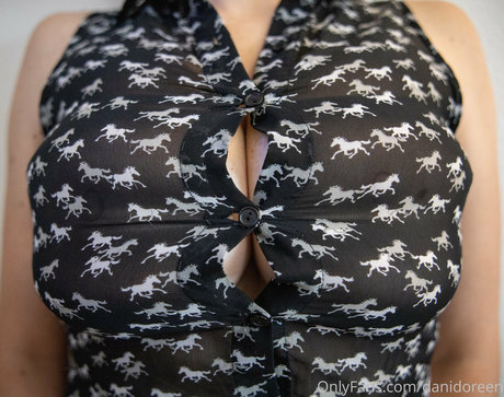 danidoreen free model pic