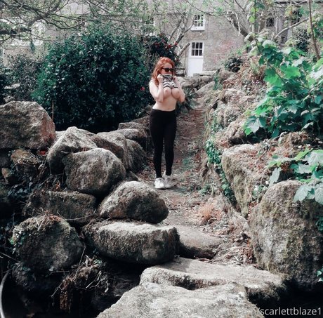 scarlettblaze1 star pretty gallery