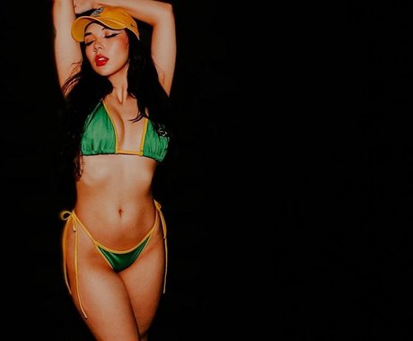 Anna Kisue star free image